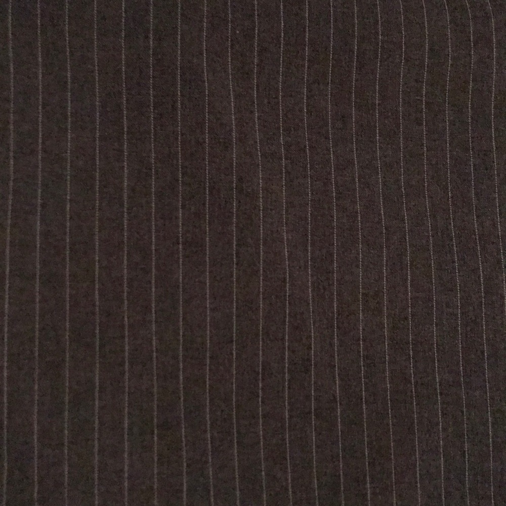 ⬇️PIN STRIPE MINI SKIRT - Picture 2 of 4